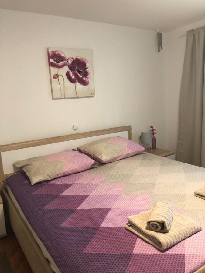 Apartments Barbara 塞尼 外观 照片