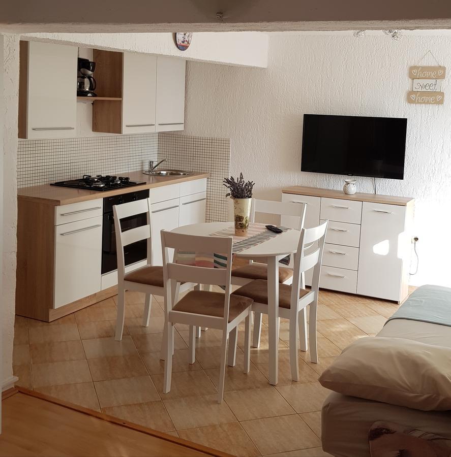 Apartments Barbara 塞尼 外观 照片